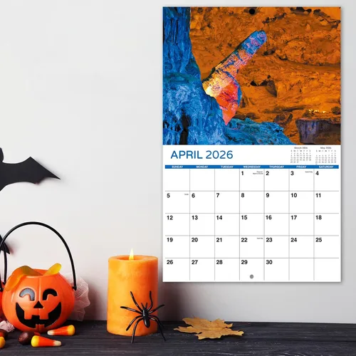 Vista 7 de Regalos de broma - Divertido calendario 2026, 12 meses desde enero de 2026 hasta diciembre de 2026, 28 x 43.18 cm (11 x 17 pulgadas) (abierto)
