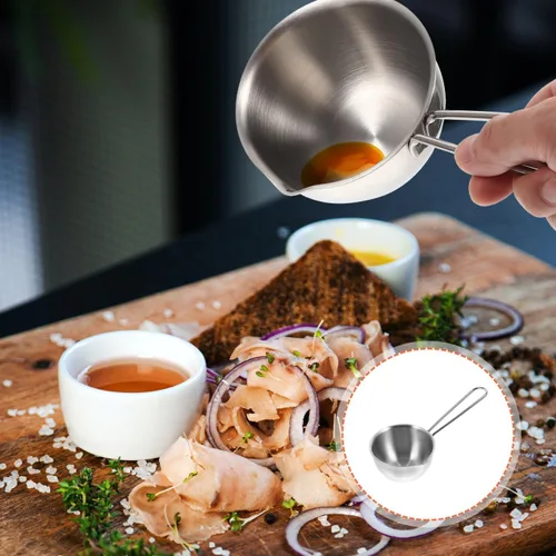 Vista 9 de Cacerola de acero inoxidable con escala de mango largo para calentar aceite y salsas, sartén para leche para uso en cocina, fácil de limpiar
