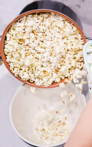 Vista 7 de Amish Country Popcorn Aceite de coco – 1 galón Anticuado, sin OMG y sin gluten (1 galón)