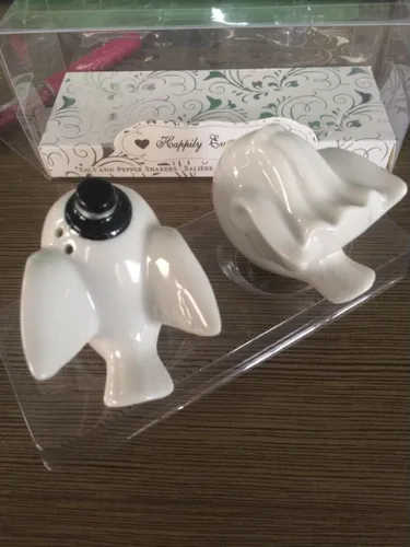 Vista 5 de KateMelon Kissing Love Birds - Salero y pimentero, juego de salero y pimentero de cerámica para novios, regalos de boda, decoración de mesa, paquete
