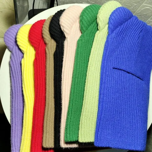 Vista 3 de Gorro de invierno cálido con capucha, pasamontañas, gorro de punto con calavera para mujeres y niñas