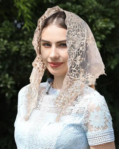 Vista 5 de Velo de capilla triangular pequeño velos de mantilla de encaje de inspiración vintage para iglesia Latina Mass Católica Bufanda para la cabeza