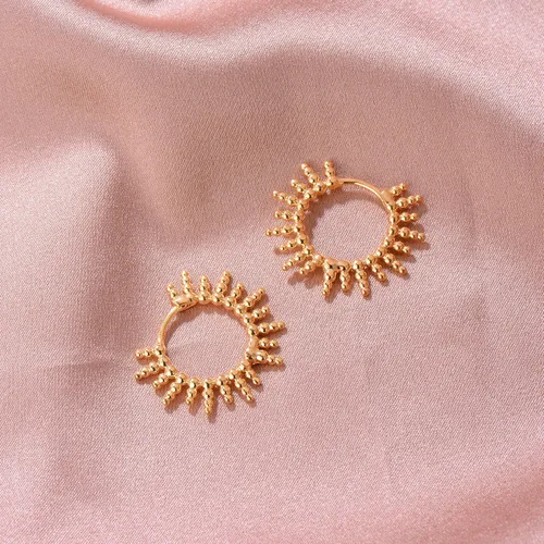 Vista 5 de VACRONA - Aretes tipo arracada de aro para mujer, chapados en oro de 14 quilates, diseño de Huggie