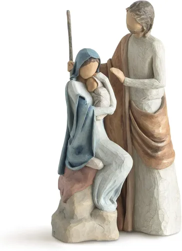 Vista 14 de Willow Tree Paz en la Tierra, un abrazo de paz, figura sostiene cordero como expresión de bendiciones pacíficas para el nacimiento de Navidad