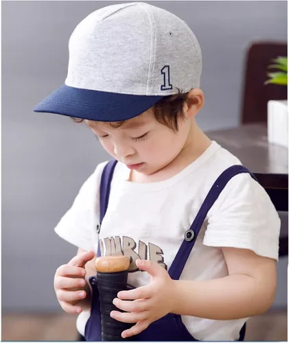 Vista 2 de Gorra de béisbol para bebé, con visera de sol bordada número 1 (0.0ft-4T)