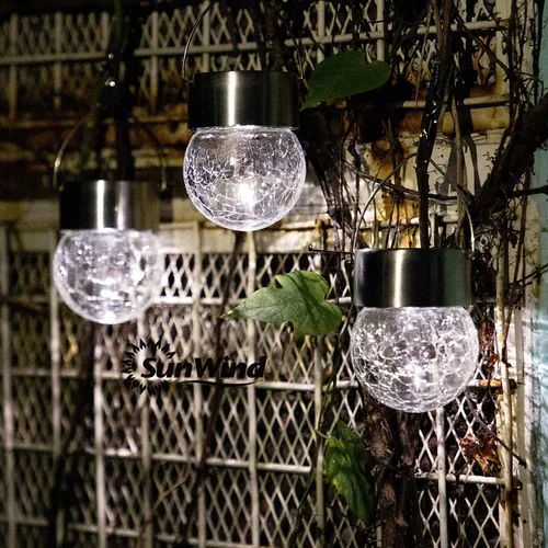 Vista 2 de SUNWIND Luces solares colgantes para exteriores, paquete de 8 luces decorativas de jardín de vidrio agrietado, impermeables, para patio, valla