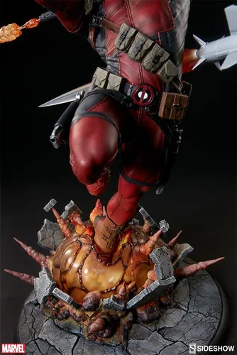 Vista 9 de Sideshow Collectibles SS300511 Marvel Deadpool Heat-Seeker Figura de formato premium