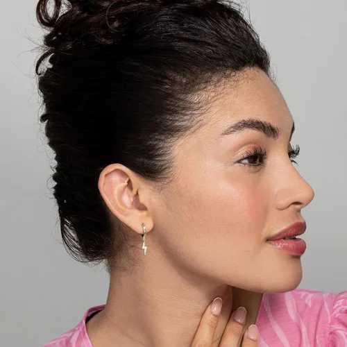 Vista 4 de PAVOI Aretes colgantes de plata de ley S925 chapados en oro de 14 quilates para mujer, diseño de estrella, cerradura, mariposa, luna, relámpago