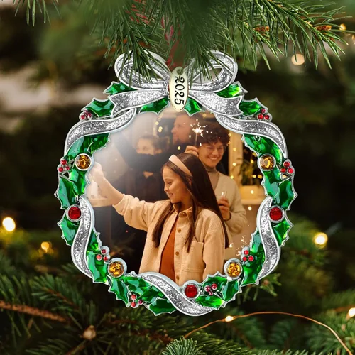 Vista 6 de Adorno de Árbol de Navidad Marco de Fotos Colgante de Metal Pendiente Festivo de 6.35 cm Adorno Decorativo de Mascotas, Primera Navidad del Bebé
