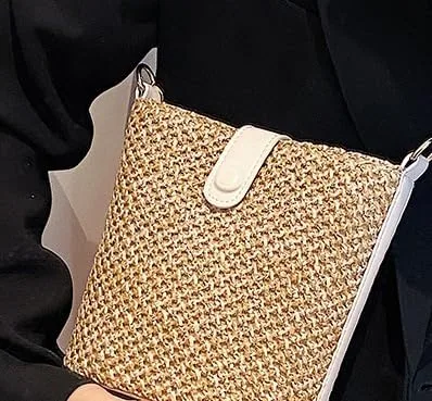 Vista 6 de Bolso cruzado de paja para mujer, bolso de hombro hecho a mano de ratán para playa, correas de cuero tejidas a mano, bolso de mano de paja