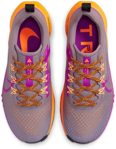 Vista 3 de Nike Zapatos de correr de competición para mujer, 8 US