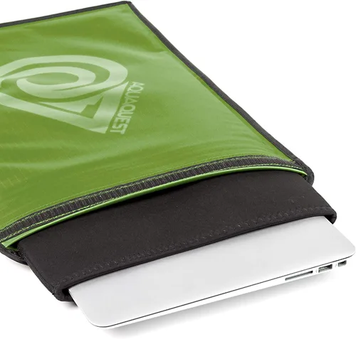 Vista 5 de Aqua Quest Storm - Funda protectora para laptop, 100% impermeable, ligera, duradera, acolchada, bolsa protectora para computadora, 11 pulgadas, Negro