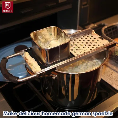 Vista 2 de Spaetzle Maker de acero inoxidable con mango de agarre cómodo, prensa Spaetzle con cuchara coladora de araña, espátula de silicona y cepillo