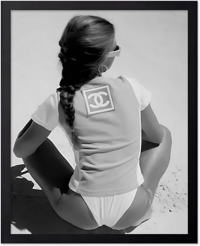 Vista 72 de Póster de arte de moda de Poster Master - Mujer en impresión de auto clásico - Arte en blanco y negro - Arte fotográfico - Arte de autos - Arte