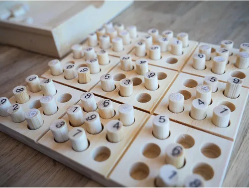 Vista 6 de Project Genius Ecologicals Bamboo Sudoku, rompecabezas ecológicos, rompecabezas de bambú, incluye clavijas numeradas para tablero de juego y folleto
