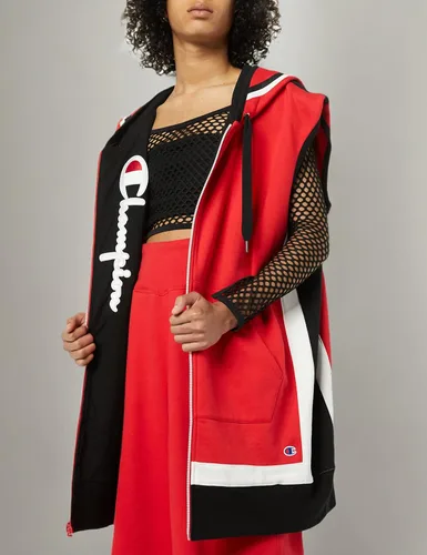 Vista 6 de Making the Cut Temporada 3 Episodio 2 Champion Collab Winning Look Chaleco de tejido inverso de Rafael