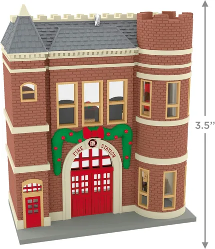 Vista 4 de Hallmark Keepsake Adorno de Navidad, Nostálgico Casas y Tiendas Recuerdo Korners Firehouse