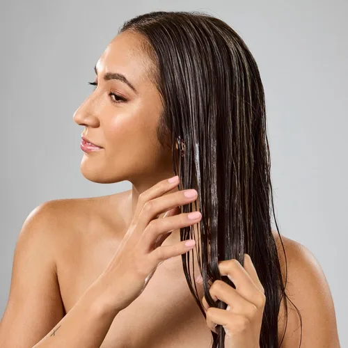 Vista 5 de Bumble and bumble. Super Rich Hair Conditioner For Every Day Detangles Adds Moisture and Shine For All Dry Curly, Wavy, Straight Hair Types
