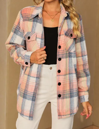 Vista 4 de luvamia Chaquetas a cuadros para mujer, de franela, acolchadas, de gran tamaño, con botones