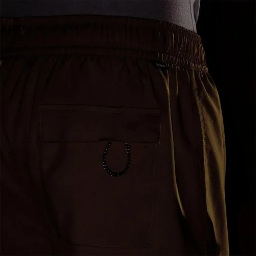 Vista 5 de Nike Sportswear Sport Essentials - Pantalones cortos con forro para hombre, talla XXL, Azufre vívido