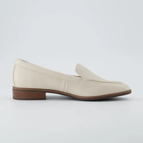 Vista 4 de CUSHIONAIRE Mocasines Belmont sin cordones para mujer + espuma viscoelástica, anchos disponibles