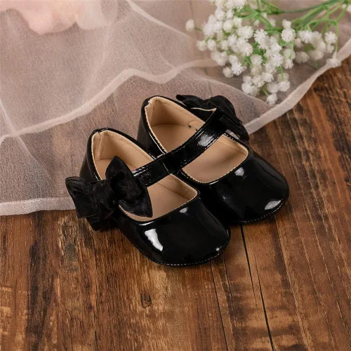 Vista 4 de Meckior Zapatos deportivos para bebé y niñas, suela suave, con lazo, princesa, vestido de boda, Mary Jane, planos, para recién nacidos, ligeros