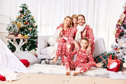 Vista 4 de Ekouaer Conjunto de pijamas familiares de Navidad a juego de manga larga para parejas, pijamas navideñas para mujeres, hombres, niños y niñas
