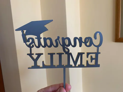 Vista 7 de Decoración personalizada para pastel de felicitaciones con nombre personalizado para decoraciones de fiesta de graduación de último año 2025, clase