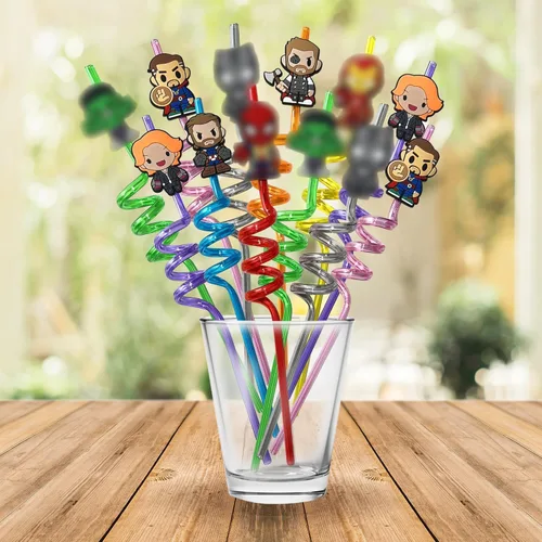 Vista 2 de 32 popotes reutilizables de superhéroes para recuerdos de fiesta de niños con calcomanías 32 PCS Includes 8 Reusable Straw Designs, 36 Stickers