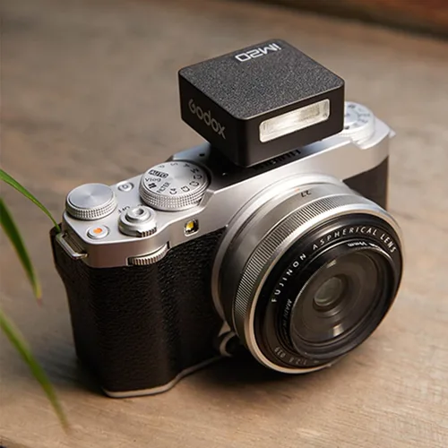 Vista 7 de GODOX iM20 Mini Flash para cámara con batería incorporada, compacto y portátil GN10/470 mAh, carga USB-C y zapata universal compatible con Sony Negro