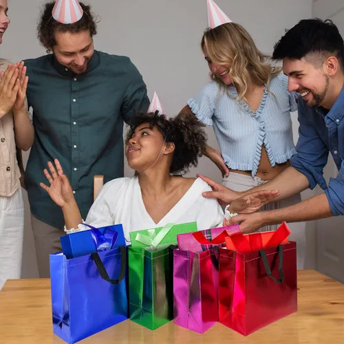 Vista 6 de GITMIWS Bolsas de regalo brillantes de 13 pulgadas con pañuelos, juego de 18 bolsas reutilizables de colores mixtos, tamaño grande, ideal como bolsa