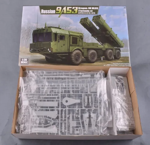 Vista 6 de Maquetas de Tanques, Russian 9A53 Uragan-1M MLRS Kits Modelo de Plástico, Escala 1/35,14.3 x 3.5 pulgadas