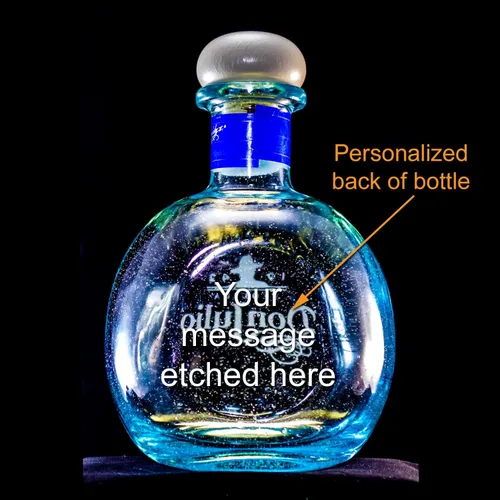 Vista 2 de Botella/Decantador Personalizado Grabado EN VACIO Don Julio Blanco (Reemplazo compatible para la botella Don Julio)
