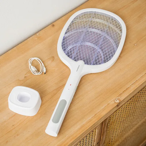 Vista 2 de Raqueta Matainsectos Recargable con Luz UV 2 en 1 Elecfly InnovaGoods