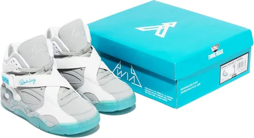 Vista 6 de PATRICK EWING ATLETICS ROGUE x YANDEL GrisBuceo