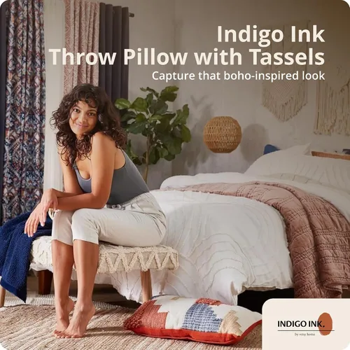 Vista 7 de Indigo Ink - Almohadas decorativas para sofá o cama, decoración bohemia del hogar, almohada redonda de algodón de 20 x 20 pulgadas con borlas