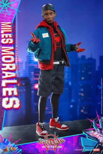 Vista 2 de Spider-Man Into the Spider-Verse Escala 1/6 Miles Morales