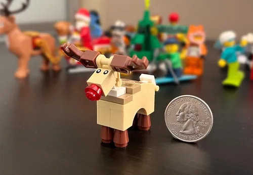 Vista 3 de LEGO MiniFigura de Navidad Animal - Reno (Rudolfo con nariz roja) 10245