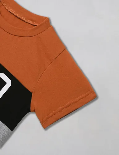 Vista 5 de Ribabz Ropa para niños pequeños, ropa de verano con estampado de letras y pantalones cortos, conjunto de 2 piezas