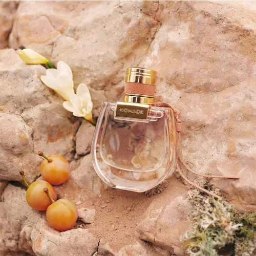 Vista 5 de Chloe Nomade Mini Perfume EDP para mujer, tamaño pequeño de viaje, 0.2 fl oz / 0.17 fl oz