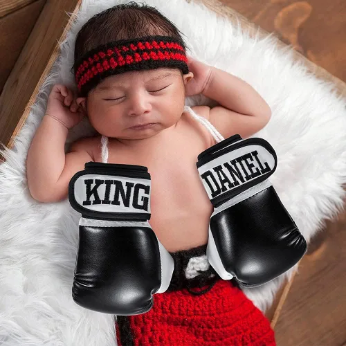 Vista 2 de Guantes de boxeo personalizados para niños, guantes de boxeo bordados personalizados para bebés, regalo de cumpleaños para niños pequeños