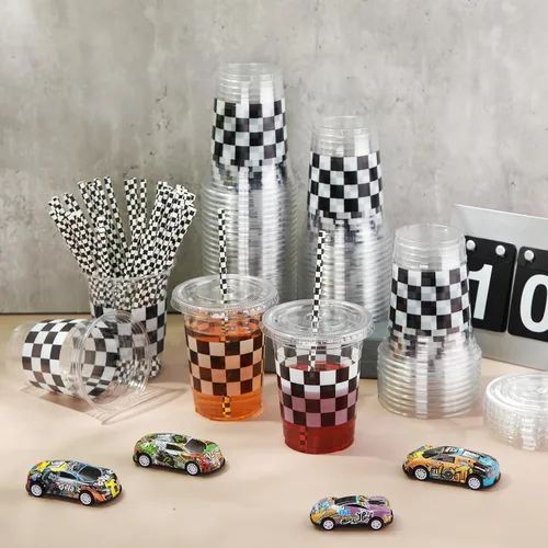 Vista 4 de Sliner 50 juegos de vasos de plástico a cuadros de 16 onzas con tapas y pajitas de papel, vasos desechables transparentes para fiesta de autos
