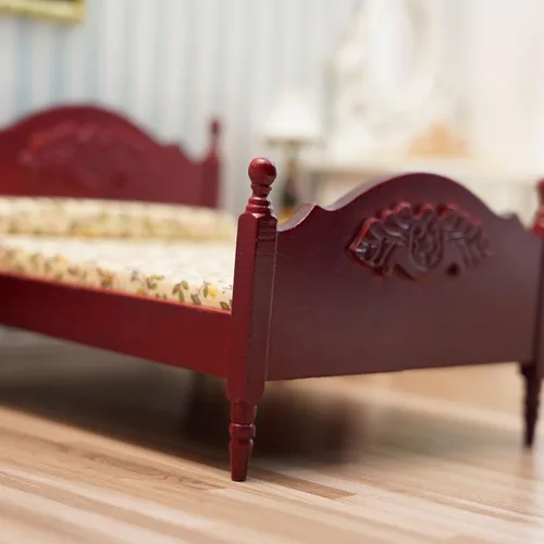 Vista 5 de Muebles en miniatura para casa de muñecas, cama de madera con tela, colchón y almohada, escala 1/12, decoración de muebles para casa de muñecas