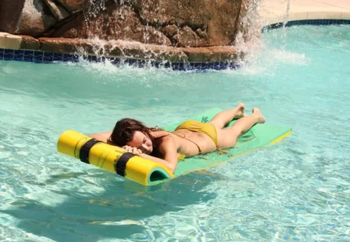 Vista 5 de Aqua Lily Pad Tadpole - Tapete de espuma flotante individual para adultos, 85 x 24 pulgadas, manta de agua, con correas de almohada y bolsa