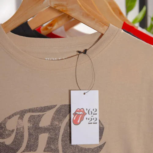 Vista 5 de Rolling Stones Men's Vintage 70's Logo Short Sleeve T-Shirt Beige