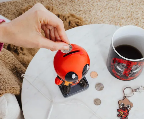 Vista 7 de Silver Buffalo Deadpool Chibi Stance - Banco pequeño de monedas de cerámica