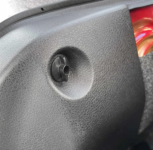 Vista 3 de Retenedores de hardware para panel de moldura de maletero para Ford Mustang 2005-2009