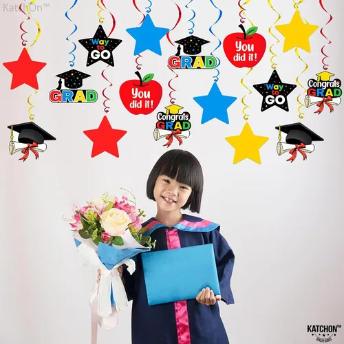 Vista 2 de KatchOn, 30 espirales colgantes de graduación de jardín de infantes, sin bricolaje Coloridas graduaciones preescolares para decoraciones