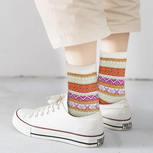 Vista 6 de 5 pares de calcetines de lana para mujer, diseño de punto grueso, cálidos y cómodos para invierno