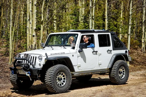 Vista 5 de The Ascent - Wrangler JK '07-18 de 4 puertas (Black Diamond) Fits 2007–2018 Wrangler JKU 4-Door only — Sunrider open air, fastback